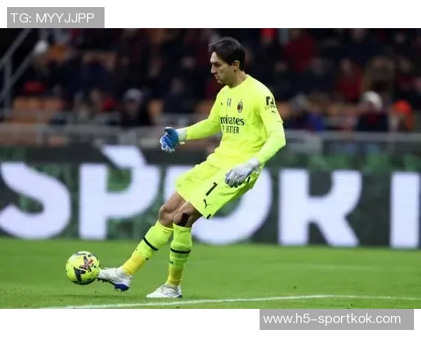 米兰中卫奥多古或将在冬窗外租离队以寻求更多上场机会 米兰中卫奥多古或将在冬窗外租离队以寻求更多上场机会